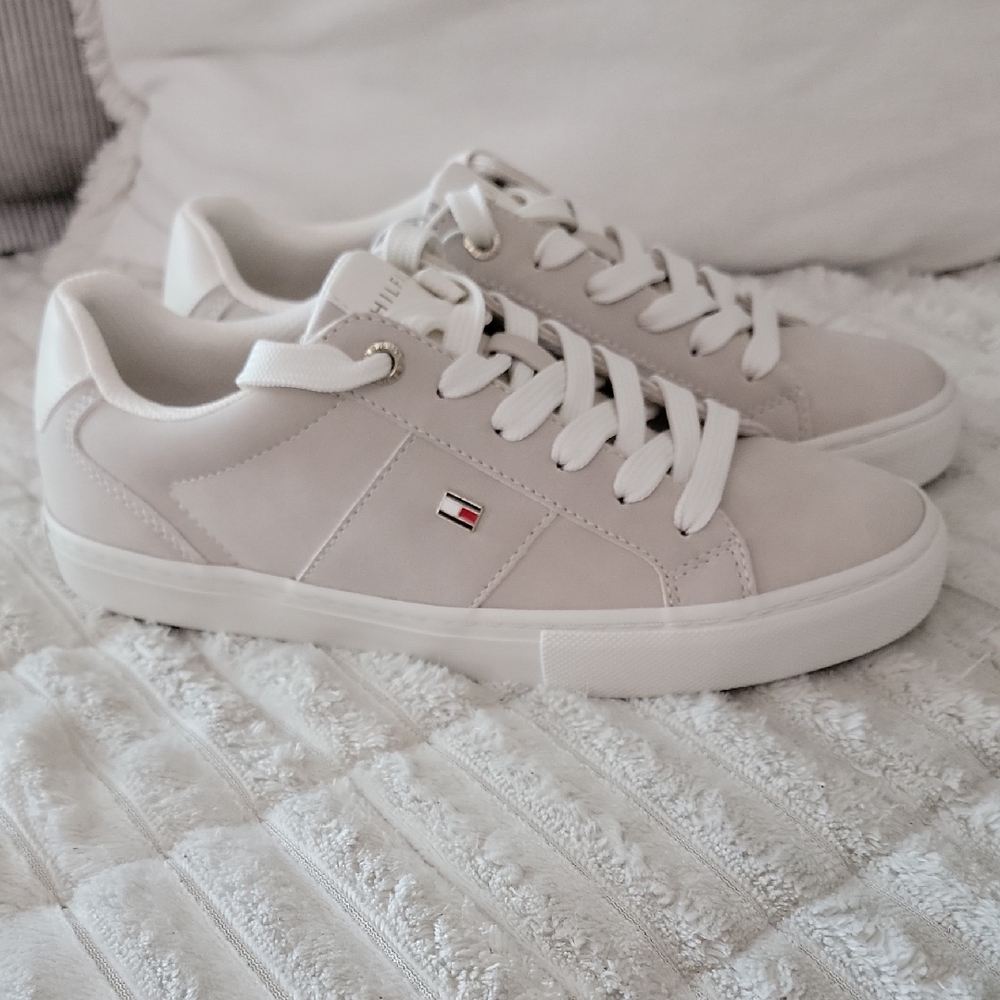 Tommy Hilfiger Beige Sneakers for Women